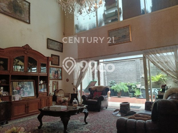 Jual Rumah Mewah Elegan Dengan View Eksklusif di Setra Duta, Bandung Jual Rumah Mewah Elegan Dengan View Eksklusif di Setra Duta, Bandung