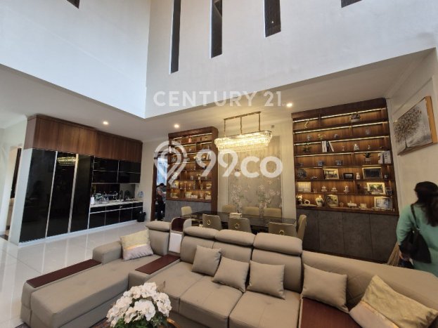 Hunian Elit LB 450m2 Siap Pakai Desain Elegan di Setiabudi, Bandung Hunian Elit LB 450m2 Siap Pakai Desain Elegan di Setiabudi, Bandung