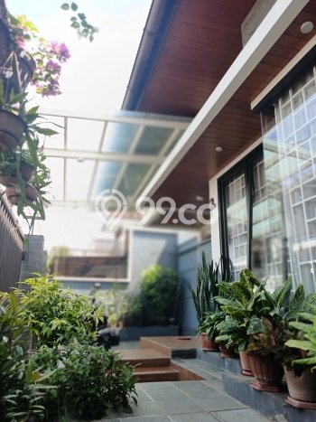 For Sale! Luxury House LT 165m2 Desain Elegan di Pajajaran For Sale! Luxury House LT 165m2 Desain Elegan di Pajajaran