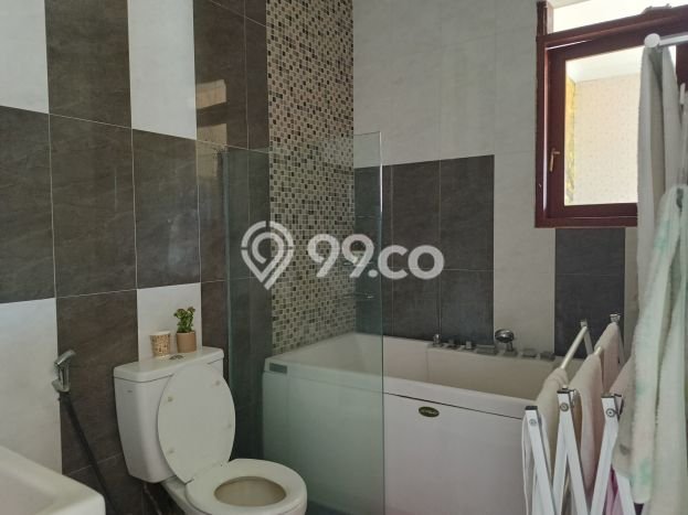 Rumah Modern 5 KT LT 149m2 di Dago Pakar Rumah Modern 5 KT LT 149m2 di Dago Pakar