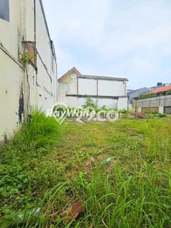 Jarang Ada! Tanah di Kebayoran Baru Punya Luas 272m2 SHM Jarang Ada! Tanah di Kebayoran Baru Punya Luas 272m2 SHM