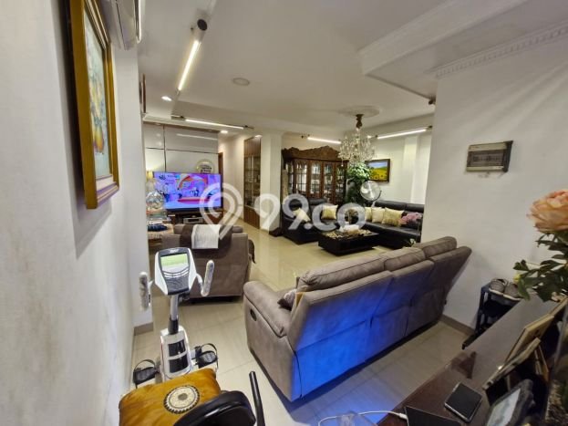 Hunian Mewah LB 180m2 Siap Huni Desain Elegan di Pondok Indah, Jakarta Selatan Hunian Mewah LB 180m2 Siap Huni Desain Elegan di Pondok Indah, Jakarta Selatan