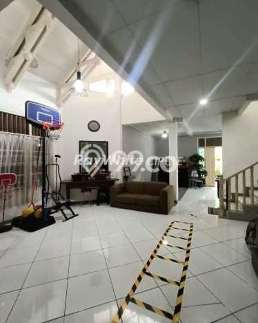 Ready to Use! Premium House LT 222m2 Desain Elegan di Rempoa Ready to Use! Premium House LT 222m2 Desain Elegan di Rempoa