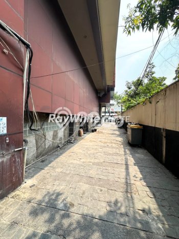 Komersial Dijual di Jakarta Selatan LT 635m2 & LB 1800m2 Lokasi Terbaik! Komersial Dijual di Jakarta Selatan LT 635m2 & LB 1800m2 Lokasi Terbaik!