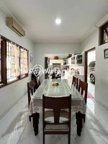 Dijual Hunian Mewah dengan Fasilitas Sekitar Lengkap di Kebayoran Baru, Jakarta Selatan Dijual Hunian Mewah dengan Fasilitas Sekitar Lengkap di Kebayoran Baru, Jakarta Selatan