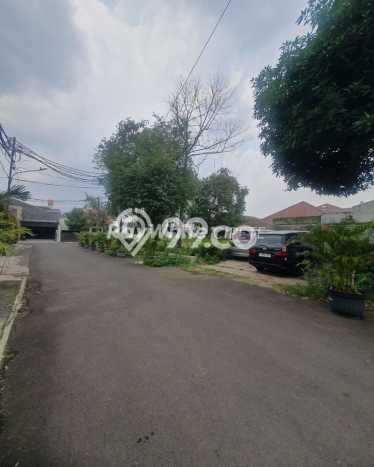 PENAWARAN MENARIK! Tanah di Gandaria, Luas 681m2m², Lokasi Strategis PENAWARAN MENARIK! Tanah di Gandaria, Luas 681m2m², Lokasi Strategis