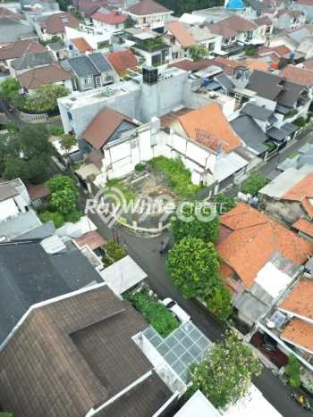 Jarang Ada! Tanah di Kebayoran Baru Punya Luas 272m2 SHM Jarang Ada! Tanah di Kebayoran Baru Punya Luas 272m2 SHM