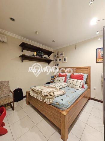 PROMO SPESIAL! Rumah Nyaman area Pondok Indah, LT 205m² LB 320m² PROMO SPESIAL! Rumah Nyaman area Pondok Indah, LT 205m² LB 320m²