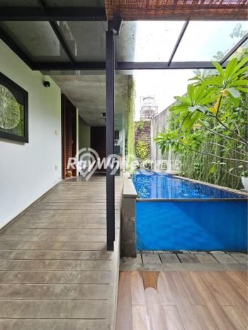 Dijual Hunian Mewah dengan Fasilitas Sekitar Komplit di Kebayoran Baru, Jakarta Selatan Dijual Hunian Mewah dengan Fasilitas Sekitar Komplit di Kebayoran Baru, Jakarta Selatan