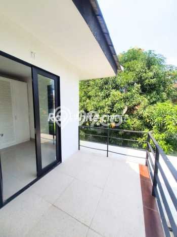 Rumah Siap Disurvey di Cilandak, Jakarta Selatan, Luas 188m² Bangunan 270m² Rumah Siap Disurvey di Cilandak, Jakarta Selatan, Luas 188m² Bangunan 270m²