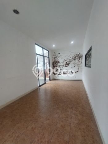 Unit Ruko Dijual di Jakarta Selatan LT 374m2 & LB 250m2 Unit Ruko Dijual di Jakarta Selatan LT 374m2 & LB 250m2