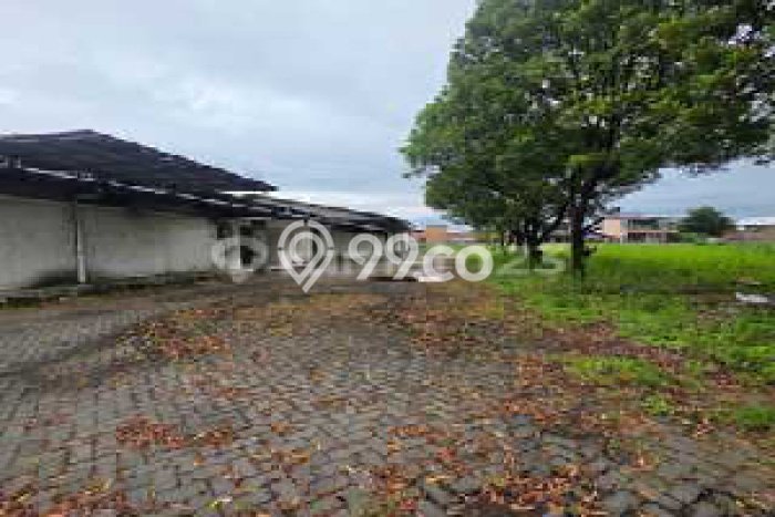 Gudang Disewa di Bandung dengan LB 2450m2 Area Komersial Ramai Gudang Disewa di Bandung dengan LB 2450m2 Area Komersial Ramai