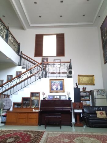 Ready to Use! Premium House LT 427m2 Desain Modern di Cipinang Ready to Use! Premium House LT 427m2 Desain Modern di Cipinang