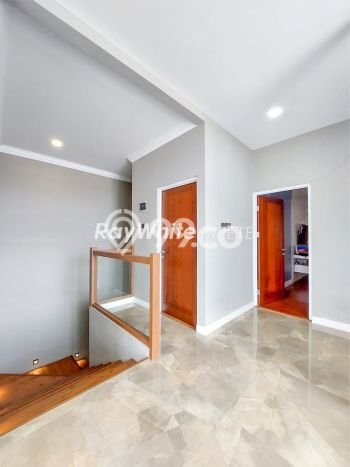 Dijual Rumah Elit Exclusive di Jagakarsa, Jakarta Selatan Dijual Rumah Elit Exclusive di Jagakarsa, Jakarta Selatan