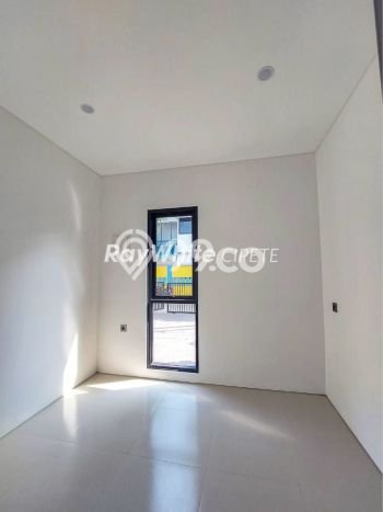 Rumah Modern Cantik 3 KT Siap Huni di Jagakarsa Rumah Modern Cantik 3 KT Siap Huni di Jagakarsa
