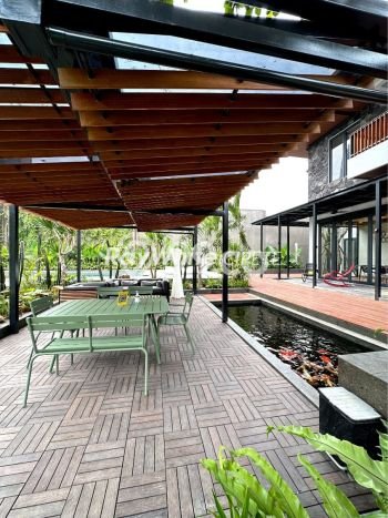 For Sale! Luxury House LT 1576m2 Desain Elegan di Cipete For Sale! Luxury House LT 1576m2 Desain Elegan di Cipete