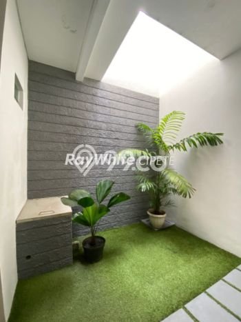 Best Deal Hunian Mewah Ideal dan Luas di Jagakarsa, Jakarta Selatan Best Deal Hunian Mewah Ideal dan Luas di Jagakarsa, Jakarta Selatan