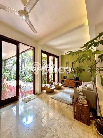 Hunian Mewah Siap Huni LT 410m2 di Cilandak, Jakarta Selatan Hunian Mewah Siap Huni LT 410m2 di Cilandak, Jakarta Selatan