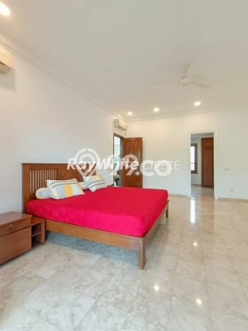 Dijual Rumah Mewah Megah Dengan View Eksklusif di Bintaro, Tangerang Selatan Dijual Rumah Mewah Megah Dengan View Eksklusif di Bintaro, Tangerang Selatan