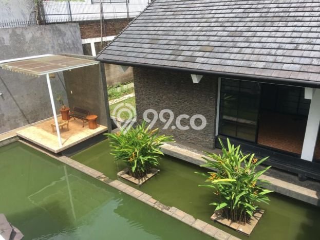 Rumah Luxury Modern Siap Huni di Pondok Kelapa Jakarta Timur Rumah Luxury Modern Siap Huni di Pondok Kelapa Jakarta Timur