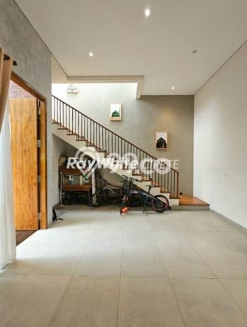 Hunian Mewah Siap Huni LT 171m2 di Jagakarsa, Jakarta Selatan Hunian Mewah Siap Huni LT 171m2 di Jagakarsa, Jakarta Selatan