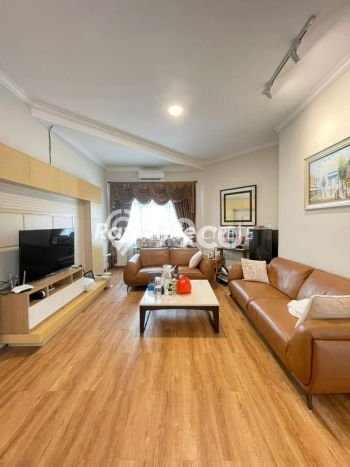 Ready to Use! Luxury House LT 1055m2 Desain Elegan di Pejaten Ready to Use! Luxury House LT 1055m2 Desain Elegan di Pejaten