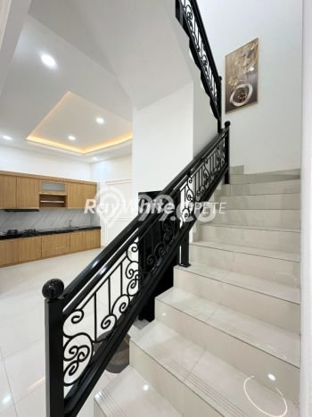 Dijual Rumah 3 Kamar Lokasi Strategis Nyaman dan Strategis di Kramat Jati Dijual Rumah 3 Kamar Lokasi Strategis Nyaman dan Strategis di Kramat Jati