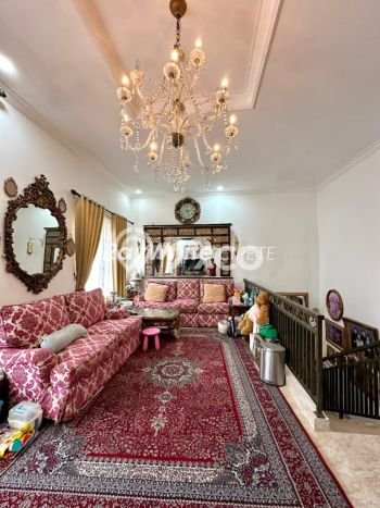 Rumah Mewah Siap Huni LT 165m2 di Cilandak, Jakarta Selatan Rumah Mewah Siap Huni LT 165m2 di Cilandak, Jakarta Selatan