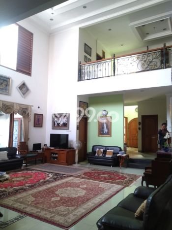 Ready to Use! Premium House LT 427m2 Desain Modern di Cipinang Ready to Use! Premium House LT 427m2 Desain Modern di Cipinang