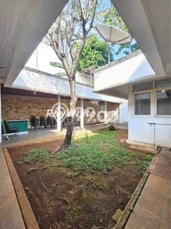 Dijual Rumah Elit Exclusive di Kebayoran Baru, Jakarta Selatan Dijual Rumah Elit Exclusive di Kebayoran Baru, Jakarta Selatan