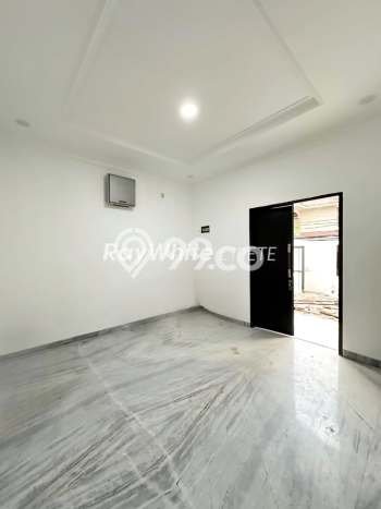 Rumah Luxury Modern Siap Huni di Kemang Jakarta Selatan Rumah Luxury Modern Siap Huni di Kemang Jakarta Selatan