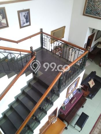 Ready to Use! Premium House LT 427m2 Desain Modern di Cipinang Ready to Use! Premium House LT 427m2 Desain Modern di Cipinang
