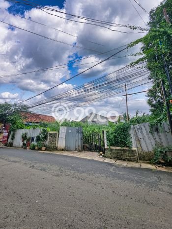 Tanah Dijual Lokasi Strategis di Jakarta Selatan dengan Luas 545m2 Tanah Dijual Lokasi Strategis di Jakarta Selatan dengan Luas 545m2