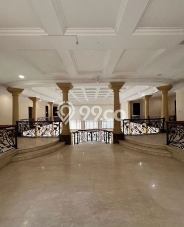 Jual Rumah Luas Elegan Dengan View Cantik di Kuningan, Jakarta Selatan Jual Rumah Luas Elegan Dengan View Cantik di Kuningan, Jakarta Selatan