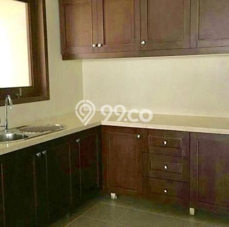 For Sale! Premium House LT 170m2 Desain Elegan di Ampera For Sale! Premium House LT 170m2 Desain Elegan di Ampera