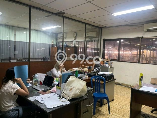 KAWASAN BISNIS! Pabrik di Pulo Gadung, Luas 8264m², Jalan Raya KAWASAN BISNIS! Pabrik di Pulo Gadung, Luas 8264m², Jalan Raya