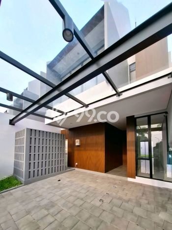 Ready to Use! Luxury House LT 187m2 Desain Elegan di Lebak Bulus Ready to Use! Luxury House LT 187m2 Desain Elegan di Lebak Bulus