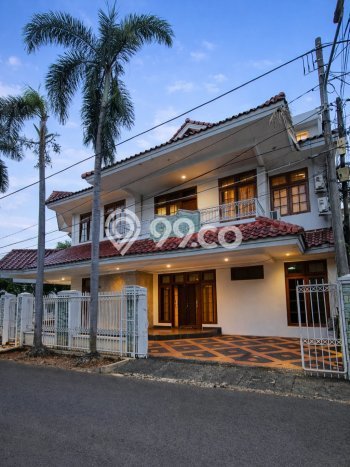 Siap Huni Hunian Elit 6 Kamar di Pesanggrahan Dekat ke Mana Pun Siap Huni Hunian Elit 6 Kamar di Pesanggrahan Dekat ke Mana Pun