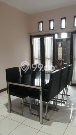 Dijual Rumah Luas Elegan Dengan View Eksklusif di Setra Duta, Bandung Dijual Rumah Luas Elegan Dengan View Eksklusif di Setra Duta, Bandung