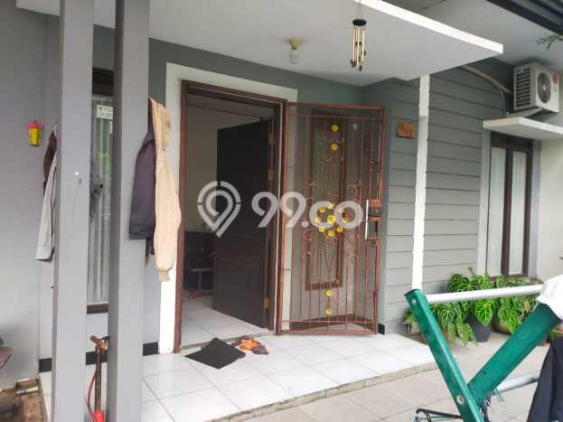 Rumah Minimalis 5 Kamar LT 180m2 di Holis Cigondewah Rumah Minimalis 5 Kamar LT 180m2 di Holis Cigondewah