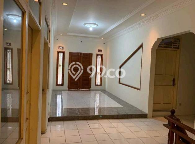 Jual Rumah Eksklusif 5 KT di Terusan Buah Batu, Bandung Jual Rumah Eksklusif 5 KT di Terusan Buah Batu, Bandung