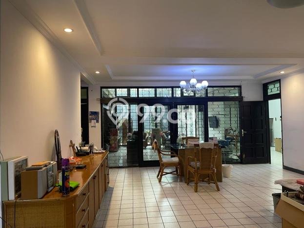 Rumah Mewah LB 300m2 Siap Pakai Desain Elegan di Setra Murni, Bandung Rumah Mewah LB 300m2 Siap Pakai Desain Elegan di Setra Murni, Bandung