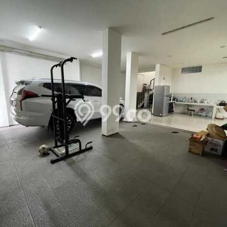 Jual Rumah Mewah Megah Dengan View Eksklusif di Garuda, Bandung Jual Rumah Mewah Megah Dengan View Eksklusif di Garuda, Bandung