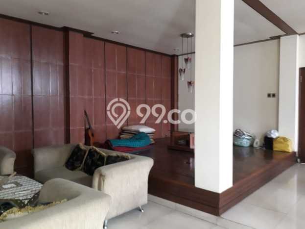 Rumah Elit Modern Tanpa Renovasi di Setiabudi Bandung Rumah Elit Modern Tanpa Renovasi di Setiabudi Bandung