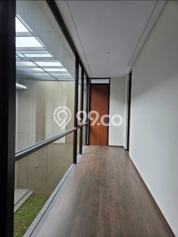 Rumah Mewah LB 580m2 Siap Huni Desain Elegan di Summarecon Bandung, Bandung Rumah Mewah LB 580m2 Siap Huni Desain Elegan di Summarecon Bandung, Bandung