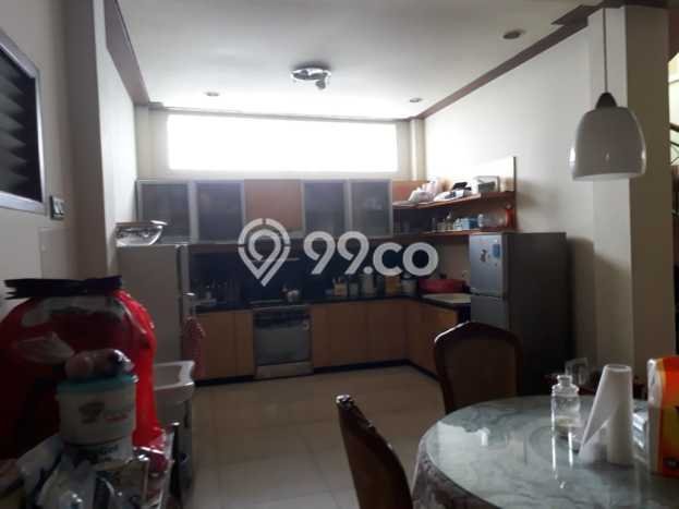 Rumah Elit Modern Tanpa Renovasi di Setiabudi Bandung Rumah Elit Modern Tanpa Renovasi di Setiabudi Bandung