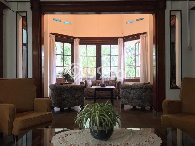 For Sale! Luxury House LT 1749m2 Desain Modern di Dago For Sale! Luxury House LT 1749m2 Desain Modern di Dago