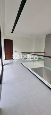 Hunian Elit LB 360m2 Siap Huni Desain Elegan di Kota Baru Parahyangan, Bandung Hunian Elit LB 360m2 Siap Huni Desain Elegan di Kota Baru Parahyangan, Bandung