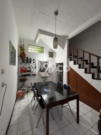 Jarang Ada! Rumah Sewa 4 Kamar Bagus Siap Huni Leuwi Panjang Jarang Ada! Rumah Sewa 4 Kamar Bagus Siap Huni Leuwi Panjang