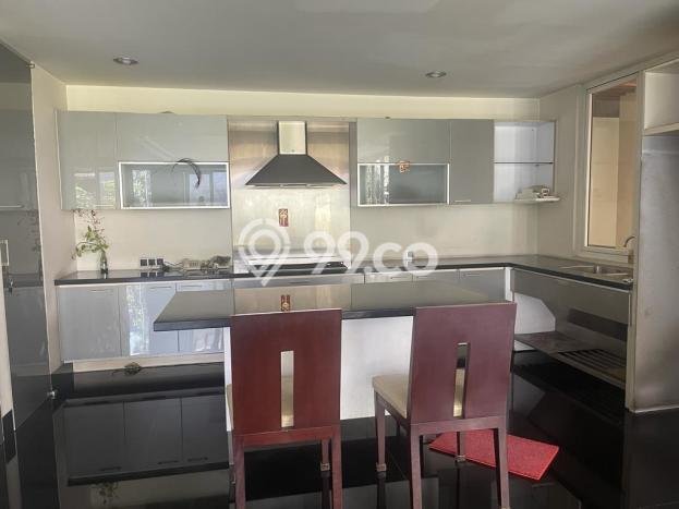 Hunian Mewah LB 600m2 Siap Pakai Desain Elegan di Cipaganti, Bandung Hunian Mewah LB 600m2 Siap Pakai Desain Elegan di Cipaganti, Bandung